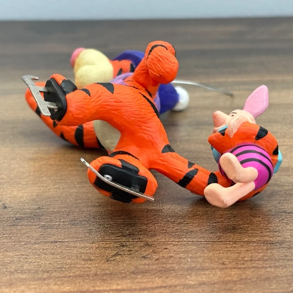 Vintage HALLMARK Keepsake 1993 TIGGER PIGLET Winnie The Pooh CHRISTMAS ORNAMENT